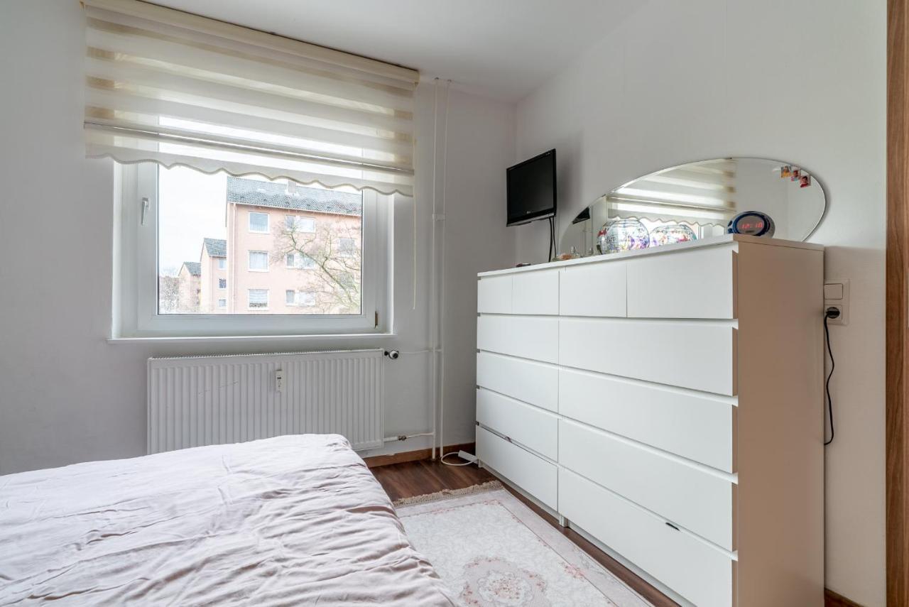 Private Apartment *